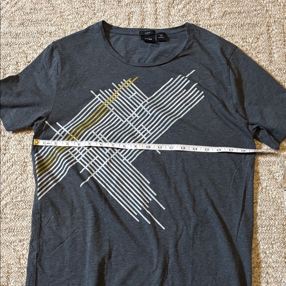 Hugo Boss crewneck Gray Graphic Tee - Picture 7 of 7